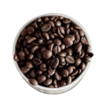 CAFÉ TOSTADOEl café tostado es el resultado del proceso de tueste que se le da al café verde. Durante el tueste, los granos de café pierden humedad y adquieren un color oscuro y un sabor y aroma tostado y más pronunciado.desde 2 toneladas​